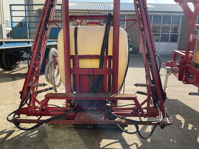 Hardi lxy600 veldspuit - afbeelding 4 van  9