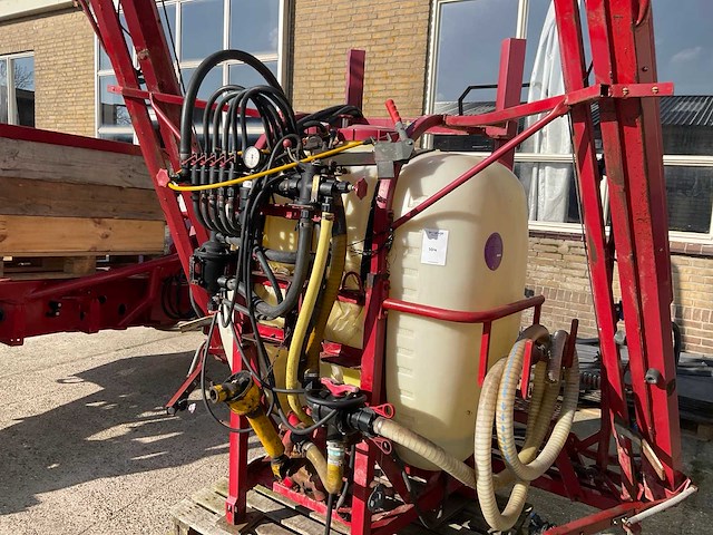 Hardi lxy600 veldspuit - afbeelding 6 van  9