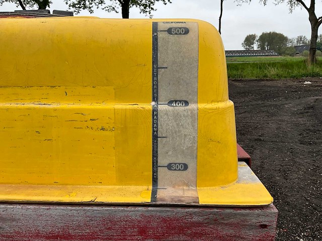 Hardi lzy800 gedragen veldspuit met fronttank - afbeelding 19 van  26