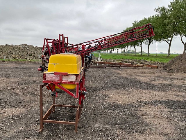 Hardi lzy800 gedragen veldspuit met fronttank - afbeelding 24 van  26