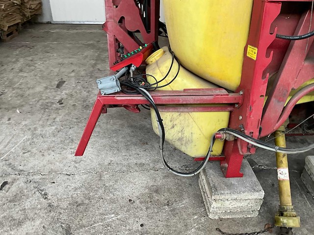 Hardi master gedragen veldspuit - afbeelding 12 van  19