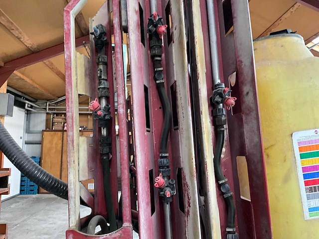 Hardi master gedragen veldspuit - afbeelding 16 van  19