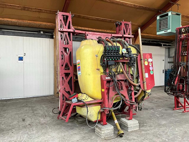 Hardi master gedragen veldspuit - afbeelding 2 van  19
