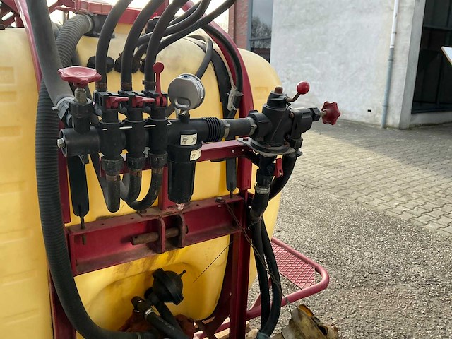 Hardi nk600 veldspuit 3 punts gedragen 11,6 meter - afbeelding 9 van  11