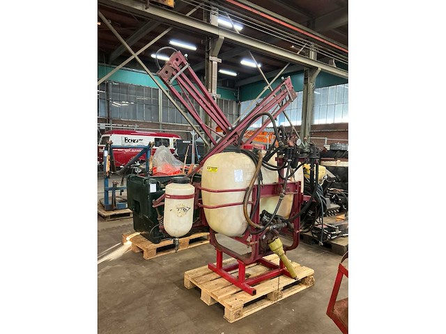 Hardi veldspuit 3 punts gedragen 9 meter - afbeelding 4 van  10