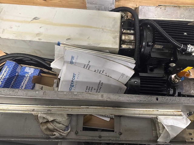 Hardinge bridgeport gx 800 3-assig bewerkingscentrum - afbeelding 10 van  11