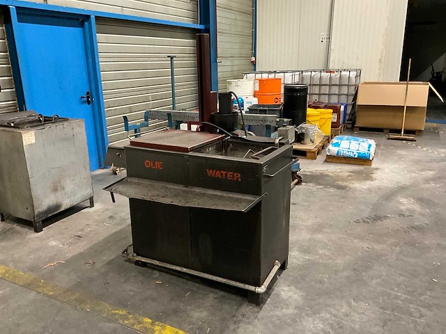 Hardingstafel / bad - afbeelding 1 van  10