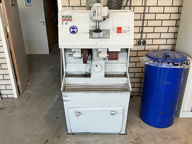 Hardo ortho solo 75 band- schuur- polijstmachine v.v. pneumatische klepafzuiging - afbeelding 1 van  6