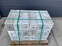 Hardsteen sokkel 18x24x33 bovenzijde facet (36x) - afbeelding 5 van  5