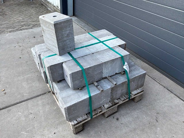 Hardsteen sokkel (19x) - afbeelding 2 van  4