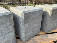 Hardsteen sokkel 28x28x33cm 4-zijdig facet (4x) - afbeelding 4 van  5