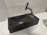 Hardstenen fontein 36x18x9 cm + kraan wb, antraciet - afbeelding 3 van  4