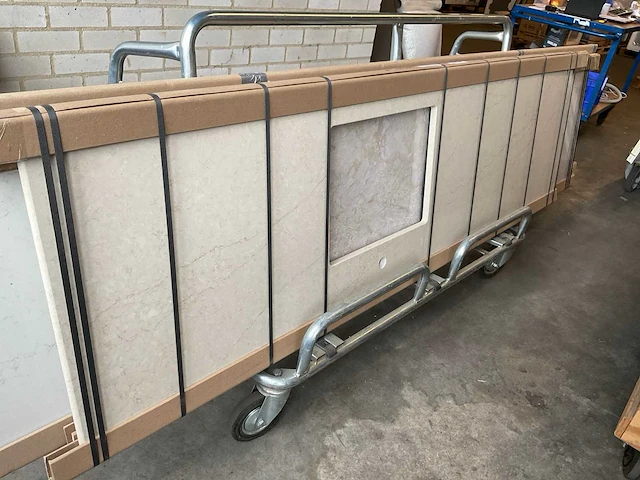 Hardstenen keukenwerkblad 221x65 cm - afbeelding 2 van  3