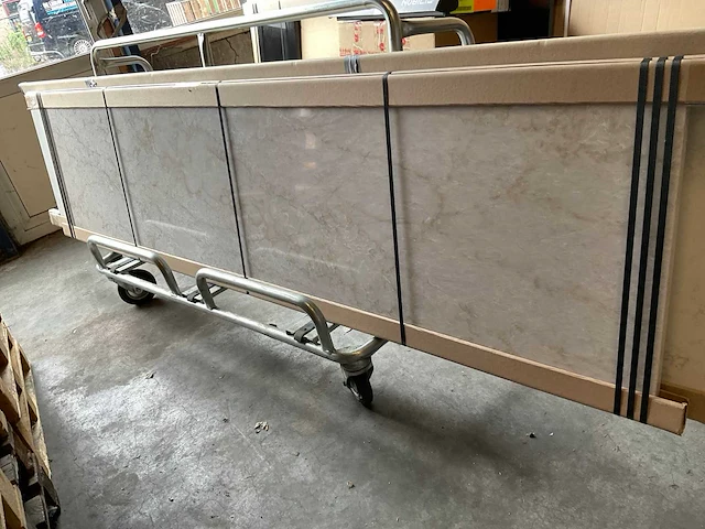 Hardstenen keukenwerkblad 246x60 cm - afbeelding 1 van  2