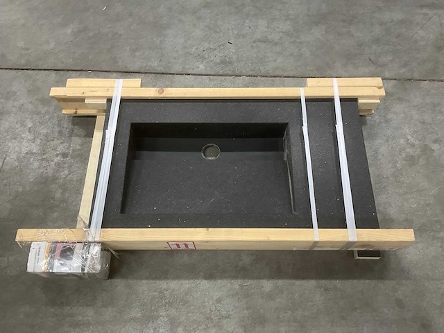 Hardstenen wastafel 81 cm - afbeelding 2 van  7