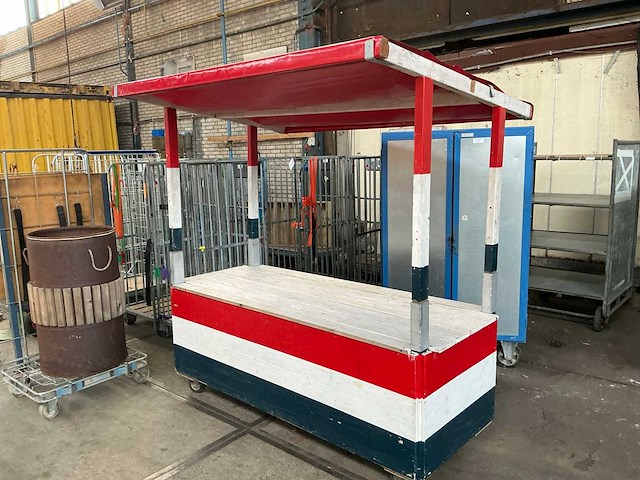 Haringkar marktkraam - afbeelding 2 van  5
