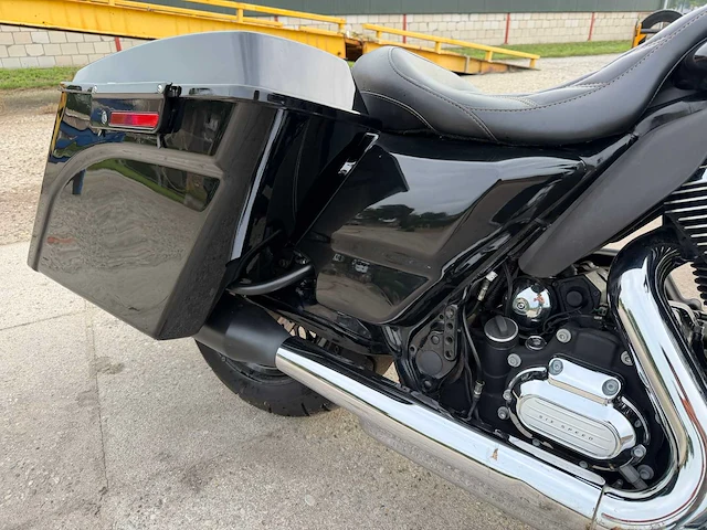 Harley davidson road glide ultra 2013 motorfiets - afbeelding 22 van  24