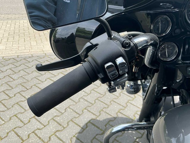 Harley davidson tour 103 flhtk el.gl.ult. motorfiets - afbeelding 2 van  11