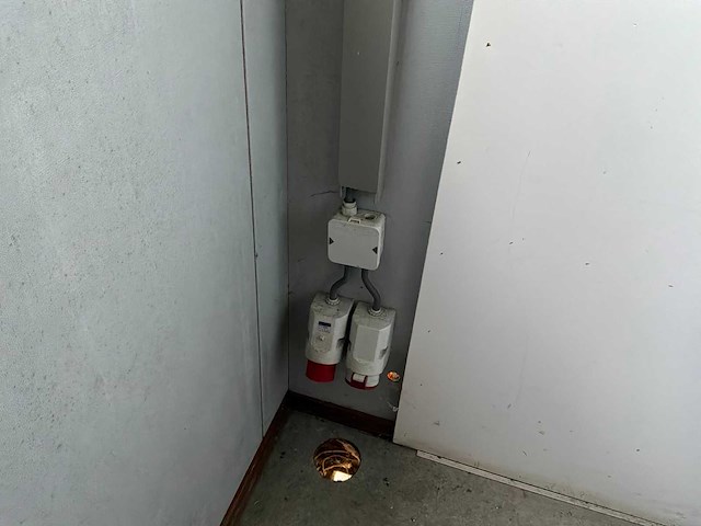 Harmsen sanitairunit - afbeelding 9 van  12