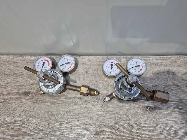 Harris - 825 oxygen regulator (2x) - afbeelding 1 van  3