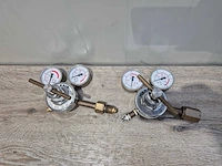 Harris - 825 oxygen regulator (2x)