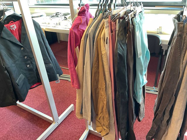 Harry’s horse verschillende rijkleding (17x) - afbeelding 1 van  11