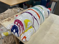 Harsbeeld va een liggende engelse buldog 90cm