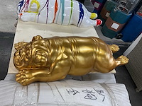 Harsbeeld va een liggende engelse buldog 90cm - afbeelding 3 van  3