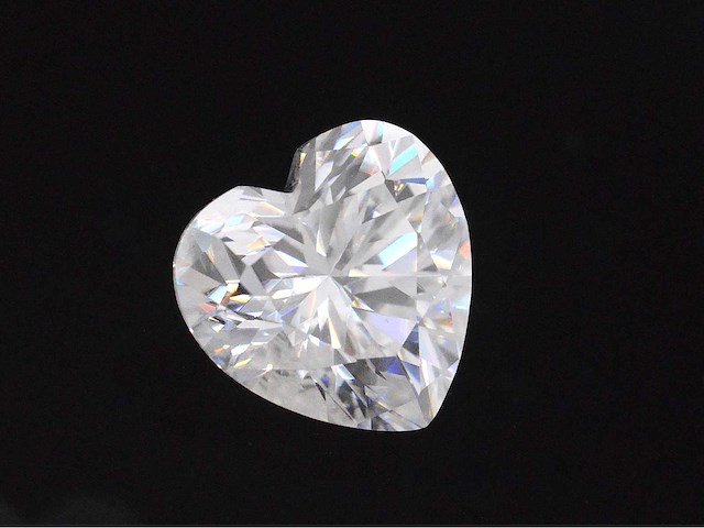 Hart vorm briljant van 2.00 carat (gecertificeerd) - afbeelding 1 van  2