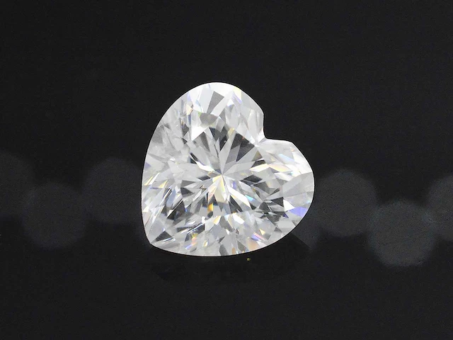 Hart vorm briljant van 2.00 carat (gecertificeerd) - afbeelding 2 van  2