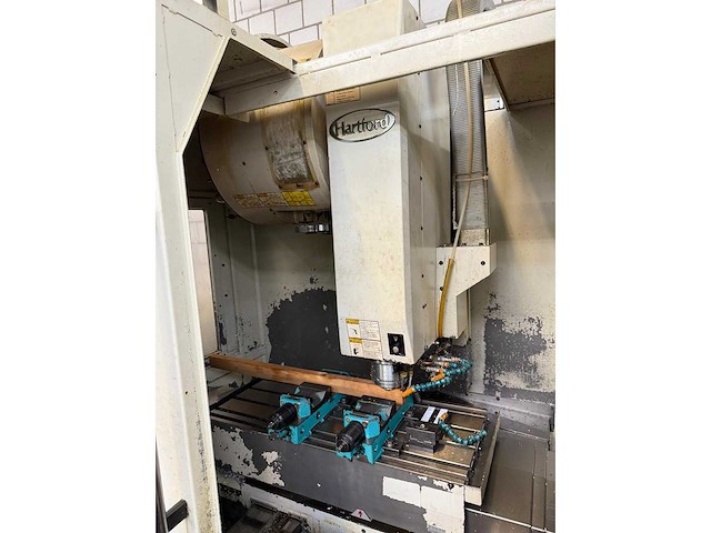 Hartford - omnis 850 - cnc vertical machining centre - afbeelding 2 van  3