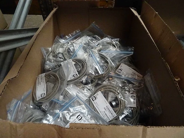 Harting - har-port usb 2.0 a-a pft cable - usb poort 2mtr kabel (120x) - afbeelding 3 van  3