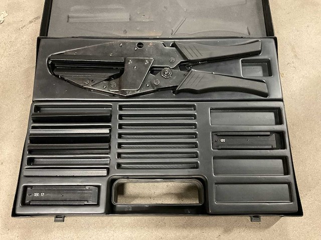 Harting 09 99 000 0149 01 perstang - afbeelding 1 van  3