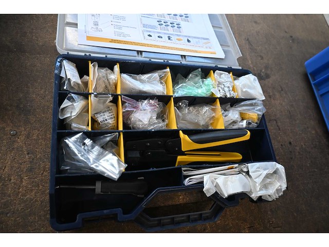 Harting connector installatiekoffer - afbeelding 3 van  5