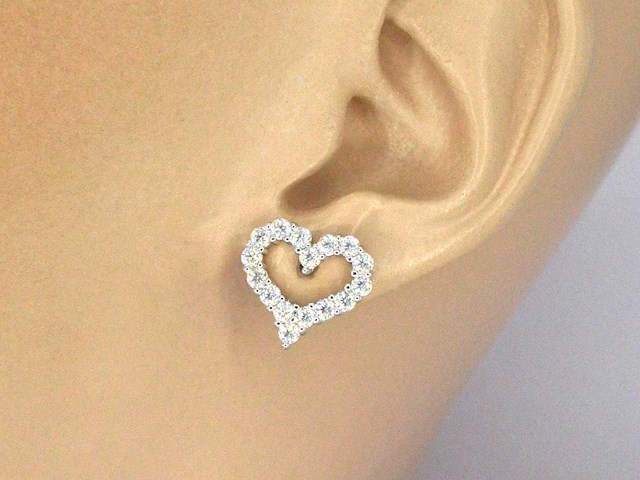 Hartvorm oorbellen van hoge kwaliteit met briljanten - afbeelding 2 van  8