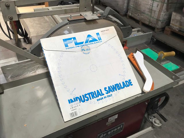 Harwi - 130 - formaatcirkelzaagmachine - afbeelding 7 van  14