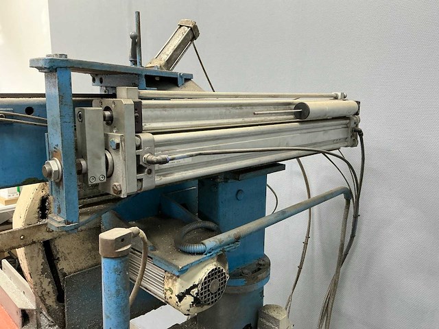 Harwi - 625h - radiaalafkortzaagmachine - afbeelding 7 van  10