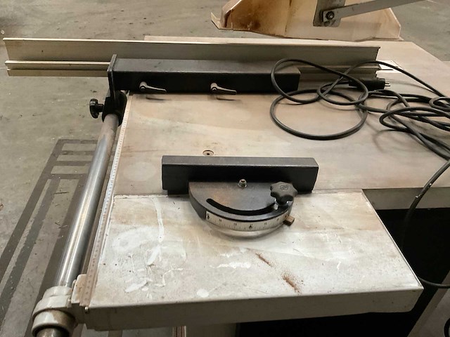 Harwi 130 tafelcirkelzaagmachine - afbeelding 5 van  9