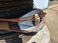 Haspel met 60 meter staalkabel - afbeelding 1 van  2