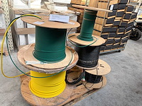 Haspel met datakabel (6x) - afbeelding 1 van  4