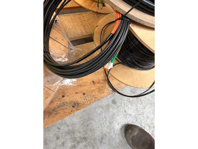 Haspel met datakabel (6x) - afbeelding 3 van  4