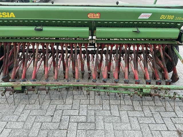 Hassia du100 hydraulische zaaimachine - afbeelding 2 van  17
