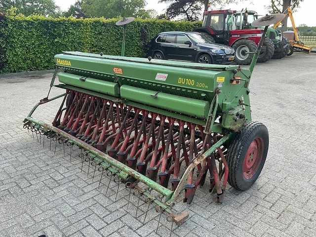 Hassia du100 hydraulische zaaimachine - afbeelding 1 van  17