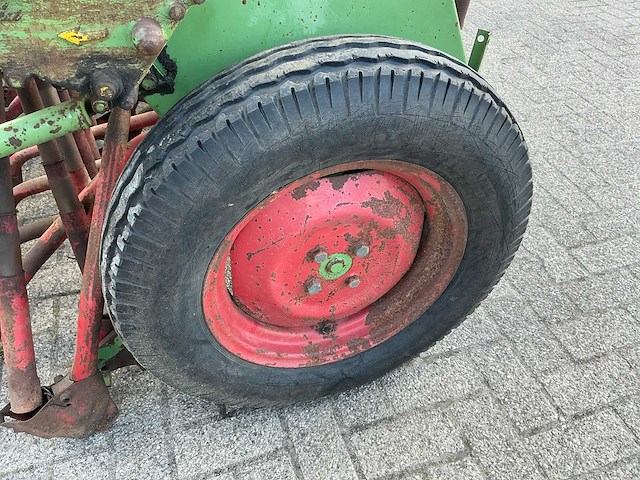 Hassia du100 hydraulische zaaimachine - afbeelding 16 van  17