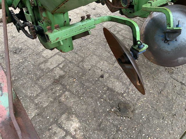 Hassia mechanische pootmachine - afbeelding 12 van  18