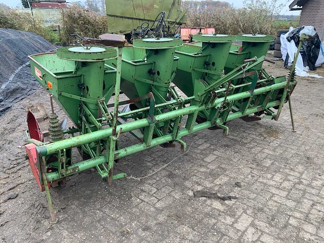 Hassia mechanische pootmachine - afbeelding 18 van  18