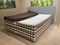 Hästens 2000t bed | inc bjx topper | 180x210