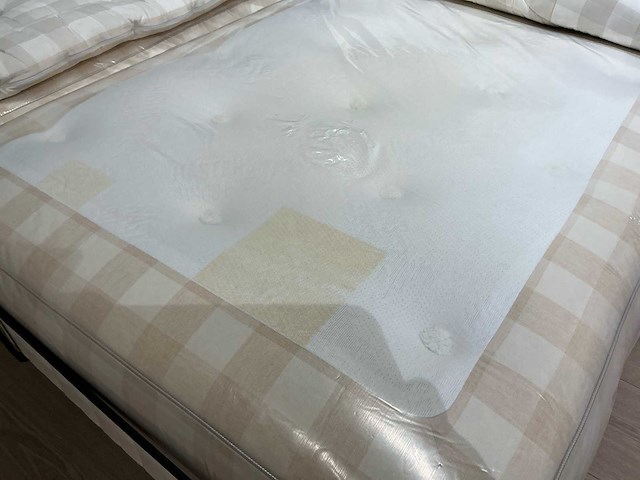 Hästens adjustable bed 180x210 | incl. bj topper - afbeelding 8 van  10