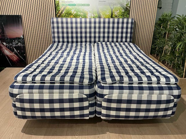 Hästens adjustable bed – elektrisch verstelbaar – 180 x 210 cm - afbeelding 2 van  9