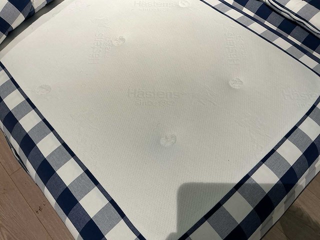 Hästens adjustable bed – elektrisch verstelbaar – 180 x 210 cm - afbeelding 7 van  9